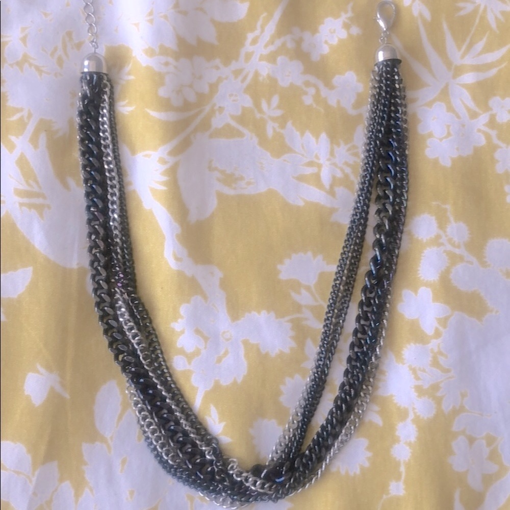 2/20 Very stylish chain necklace 🦋